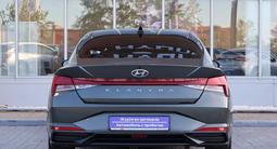 Hyundai Elantra 2022 года за 10 290 000 тг. в Астана – фото 4