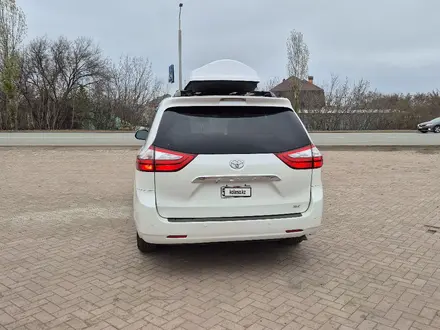 Toyota Sienna 2015 года за 9 000 000 тг. в Уральск – фото 4
