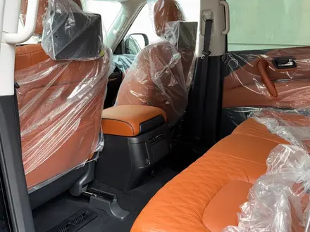 Nissan Patrol Platinum+ 2024 года за 44 900 000 тг. в Алматы – фото 20