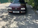 Volkswagen Vento 1994 года за 3 000 000 тг. в Алматы