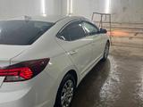 Hyundai Elantra 2019 года за 7 700 000 тг. в Кокшетау – фото 2