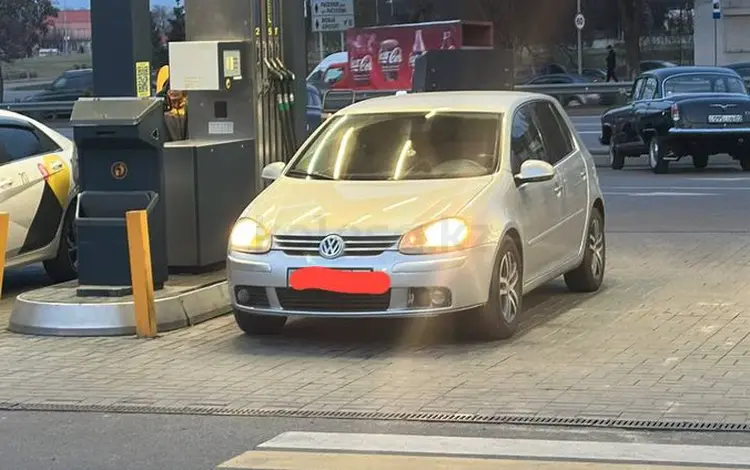 Volkswagen Golf 2005 годаүшін3 700 000 тг. в Алматы