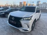 Lexus LX 570 2020 года за 44 900 000 тг. в Астана – фото 2