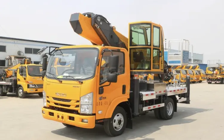 Isuzu 2026 года за 28 000 000 тг. в Алматы