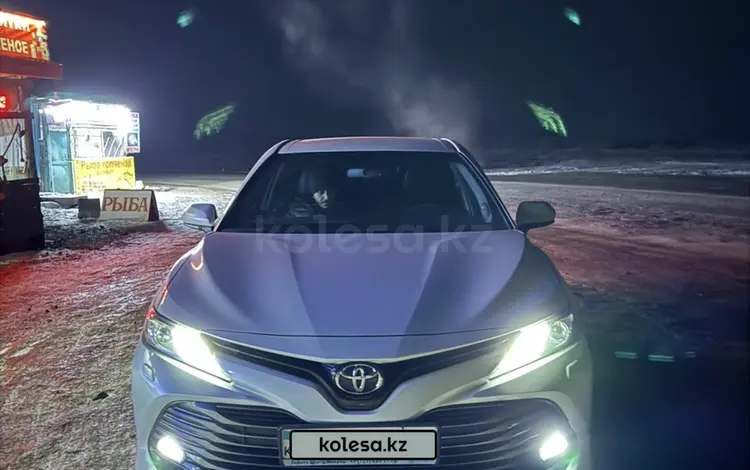 Toyota Camry 2020 года за 17 000 000 тг. в Караганда