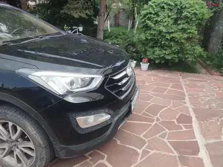 Hyundai Santa Fe 2014 года за 9 000 000 тг. в Алматы – фото 3