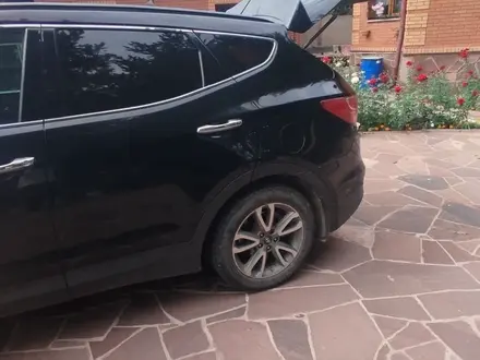 Hyundai Santa Fe 2014 года за 9 000 000 тг. в Алматы – фото 5