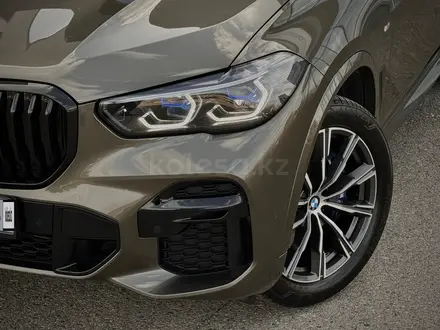 BMW X5 2021 года за 39 000 000 тг. в Усть-Каменогорск – фото 5