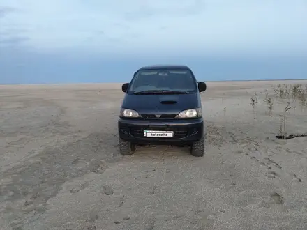 Mitsubishi Delica 1997 года за 4 200 000 тг. в Атырау – фото 3