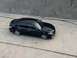 Toyota Camry 2019 года за 14 000 000 тг. в Шымкент – фото 3