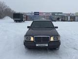 Mercedes-Benz E 220 1993 года за 2 500 000 тг. в Караганда – фото 2