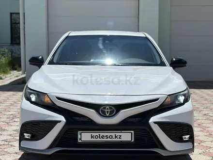 Toyota Camry 2021 года за 12 500 000 тг. в Тараз