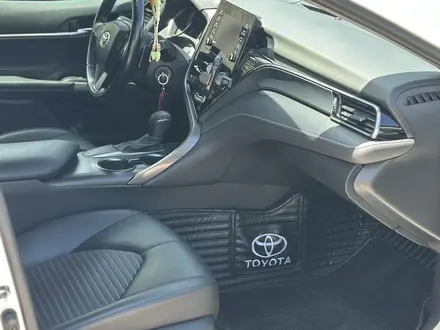 Toyota Camry 2021 года за 12 500 000 тг. в Тараз – фото 10