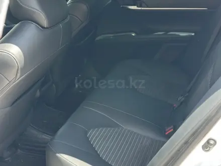Toyota Camry 2021 года за 12 500 000 тг. в Тараз – фото 8