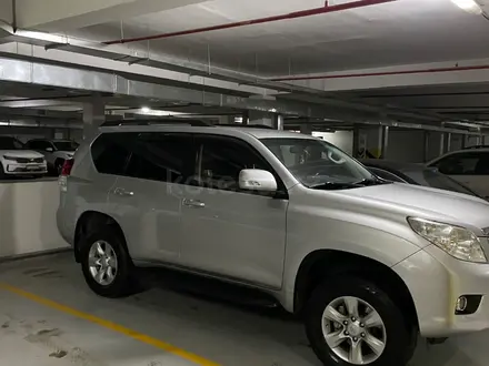 Toyota Land Cruiser Prado 2009 года за 15 500 000 тг. в Актобе – фото 3