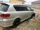 Toyota Ipsum 2003 года за 700 000 тг. в Атырау – фото 3