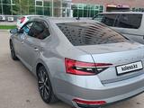 Skoda Superb 2025 годаүшін16 700 000 тг. в Астана – фото 4