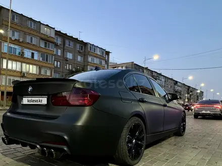 BMW 328 2014 года за 9 000 000 тг. в Атырау – фото 4