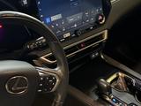Lexus RX 500h 2023 года за 29 500 000 тг. в Алматы – фото 4