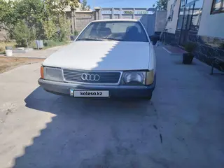 Audi 100, 1990