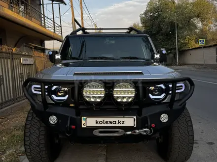 Toyota FJ Cruiser 2006 года за 15 000 000 тг. в Алматы – фото 3