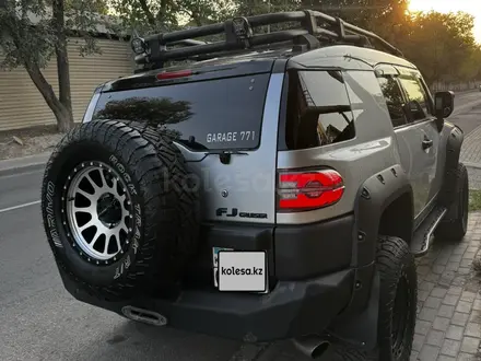 Toyota FJ Cruiser 2006 года за 15 000 000 тг. в Алматы – фото 6