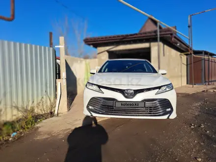 Toyota Camry 2019 года за 13 150 000 тг. в Уральск – фото 12