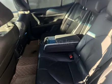 Toyota Camry 2019 года за 13 150 000 тг. в Уральск – фото 7