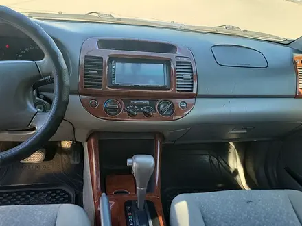 Toyota Camry 2004 года за 3 640 000 тг. в Караганда – фото 11
