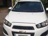 Chevrolet Aveo 2014 года за 3 500 000 тг. в Алматы – фото 2