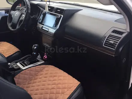 Toyota Land Cruiser Prado 2019 года за 25 500 000 тг. в Актобе – фото 13