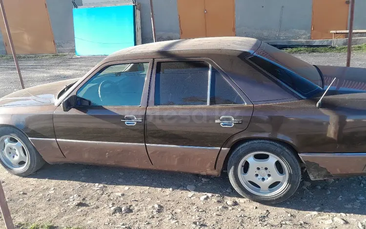 Mercedes-Benz E 280 1992 года за 2 100 000 тг. в Туркестан