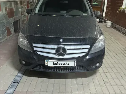 Mercedes-Benz B 200 2013 года за 6 400 000 тг. в Алматы