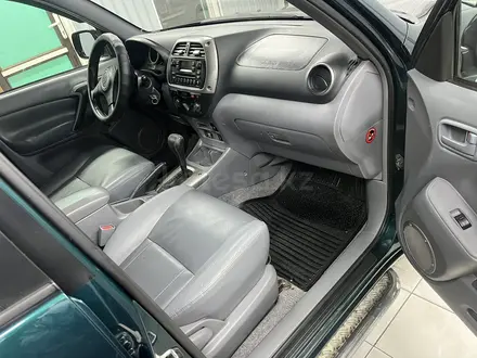 Toyota RAV4 2001 года за 5 500 000 тг. в Алматы – фото 12