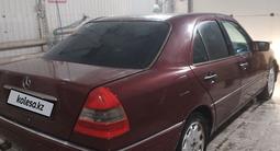 Mercedes-Benz C 180 1996 годаүшін1 500 000 тг. в Актобе – фото 4