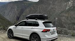 Volkswagen Tiguan 2021 года за 19 100 000 тг. в Костанай