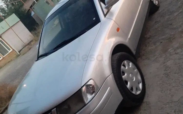 Volkswagen Passat 1998 годаүшін1 350 000 тг. в Тараз