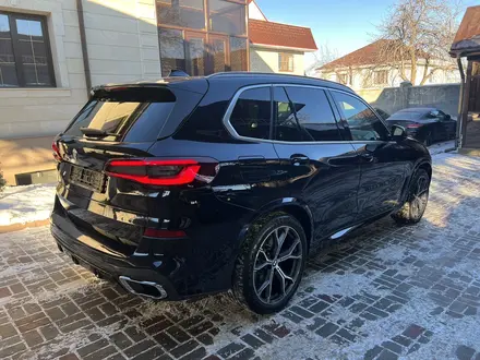 BMW X5 2021 года за 53 000 000 тг. в Алматы – фото 4