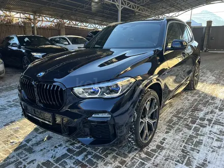 BMW X5 2021 года за 53 000 000 тг. в Алматы