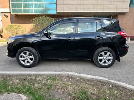 Toyota RAV4 2012 года за 7 900 000 тг. в Астана – фото 2