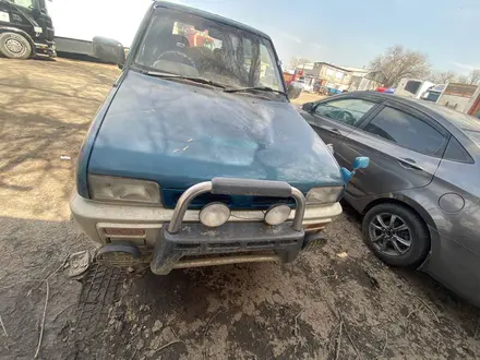 Nissan Mistral 1998 года за 2 700 000 тг. в Алматы – фото 2