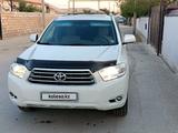 Toyota Highlander 2007 годаүшін9 500 000 тг. в Жанаозен