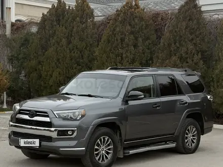 Toyota 4Runner 2018 года за 20 000 000 тг. в Актау