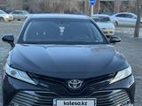 Toyota Camry 2019 годаfor14 300 000 тг. в Актобе