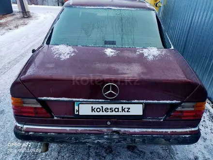 Mercedes-Benz E 230 1992 года за 1 100 000 тг. в Талдыкорган – фото 3