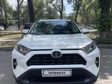 Toyota RAV4 2020 года за 15 900 000 тг. в Алматы