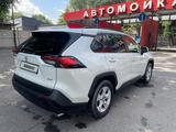 Toyota RAV4 2020 годаүшін15 500 000 тг. в Алматы – фото 3