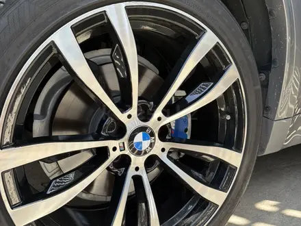 BMW X5 2015 года за 17 500 000 тг. в Алматы – фото 12