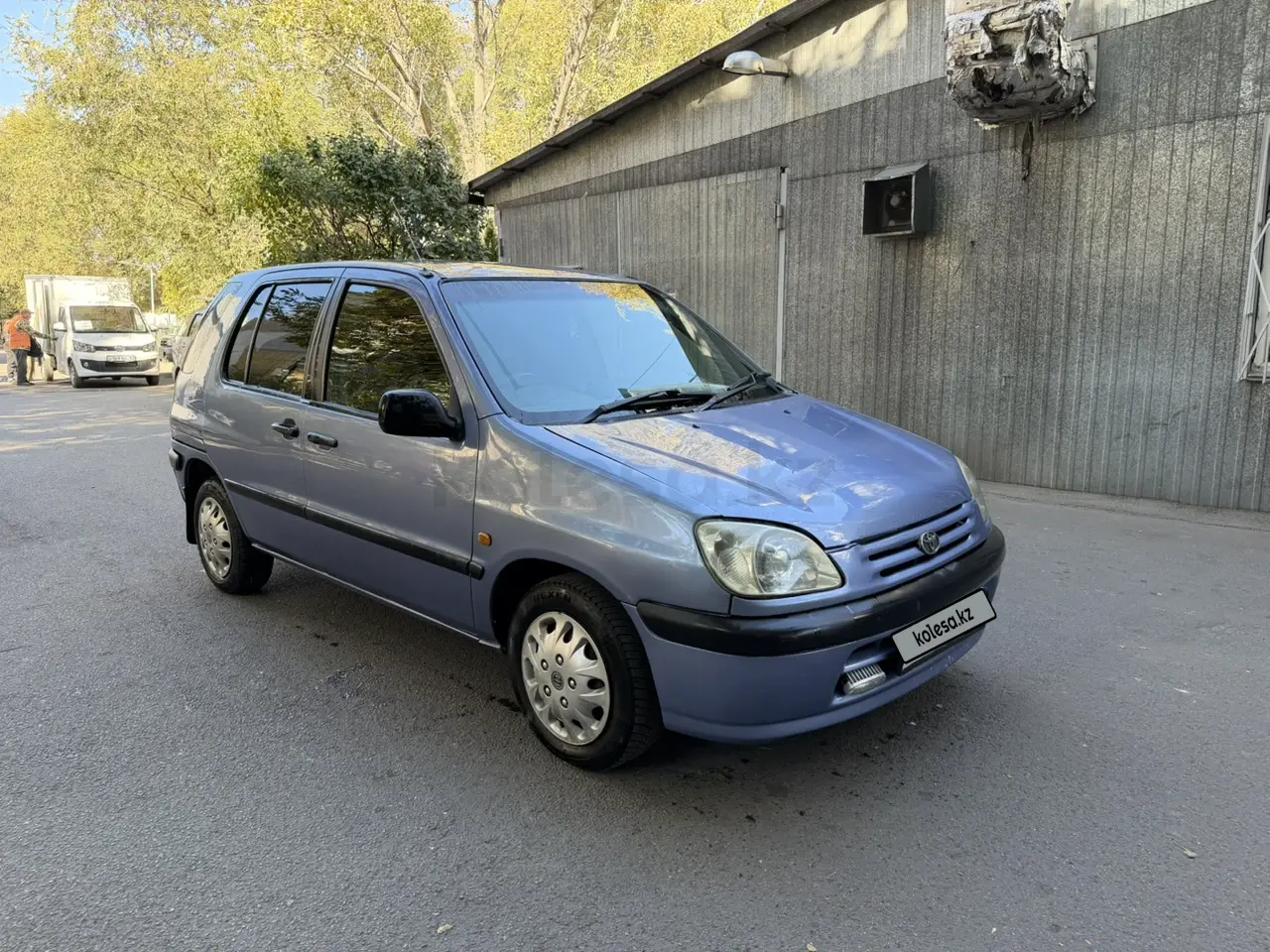 Тойота Raum, 1998
