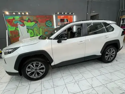 Toyota RAV4 2025 года за 12 100 000 тг. в Алматы – фото 6